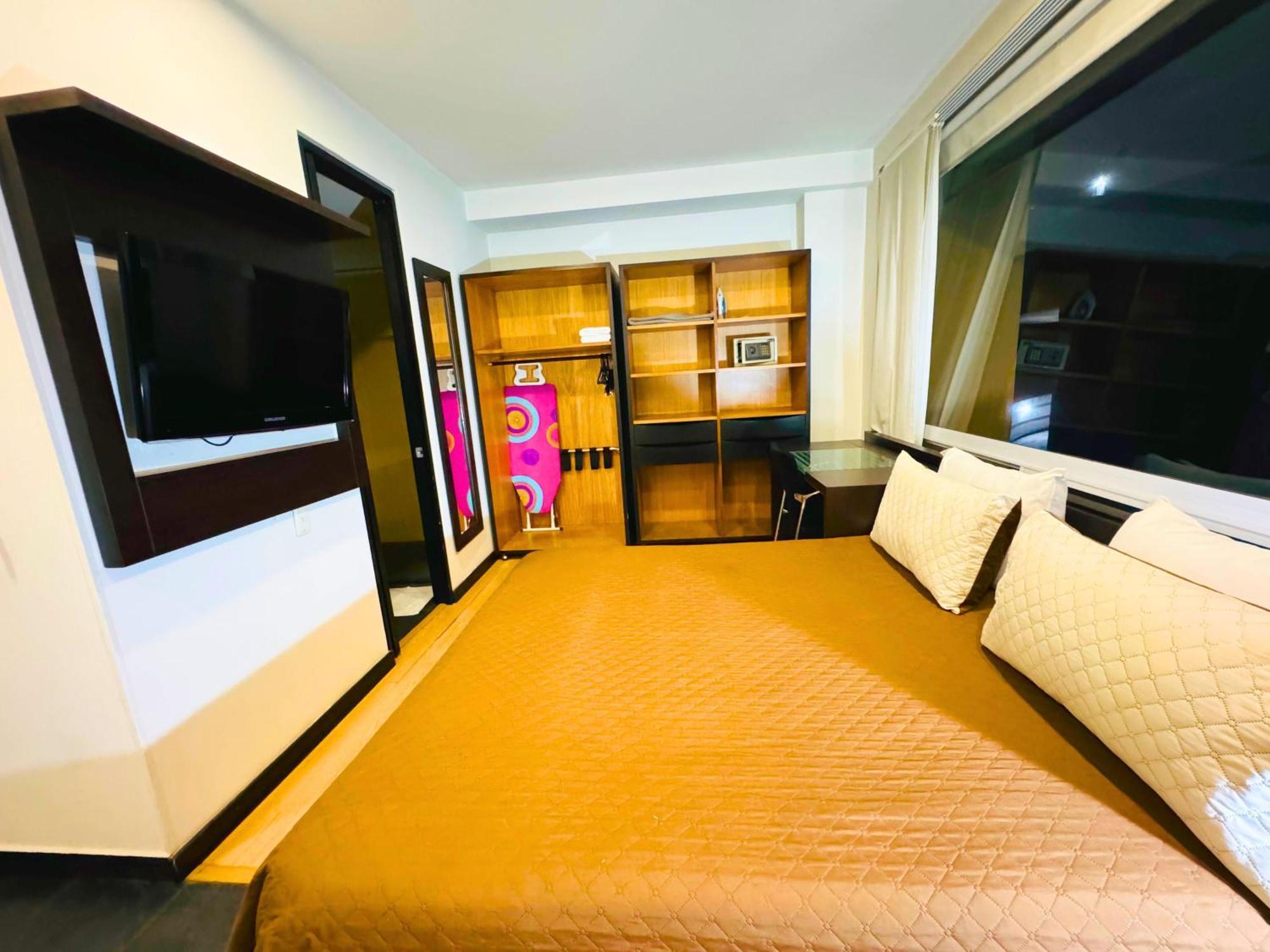 Aparta Suite Continental Богота Екстериор снимка