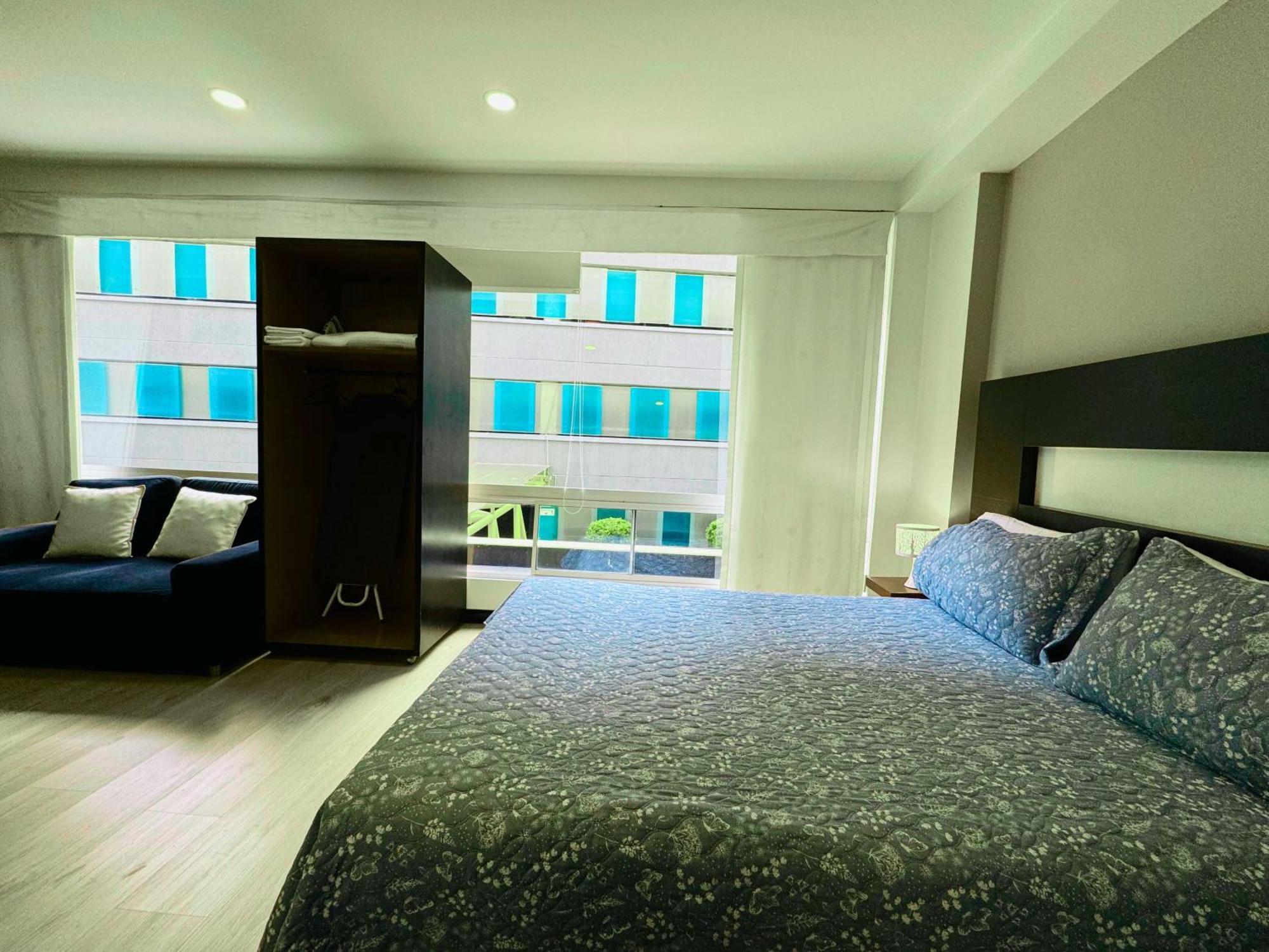 Aparta Suite Continental Богота Екстериор снимка