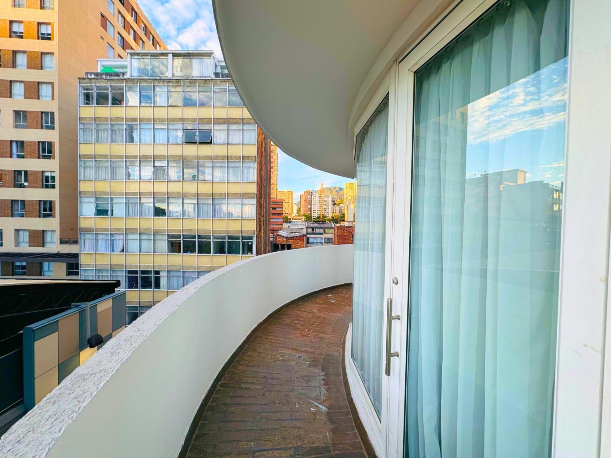 Aparta Suite Continental Богота Екстериор снимка
