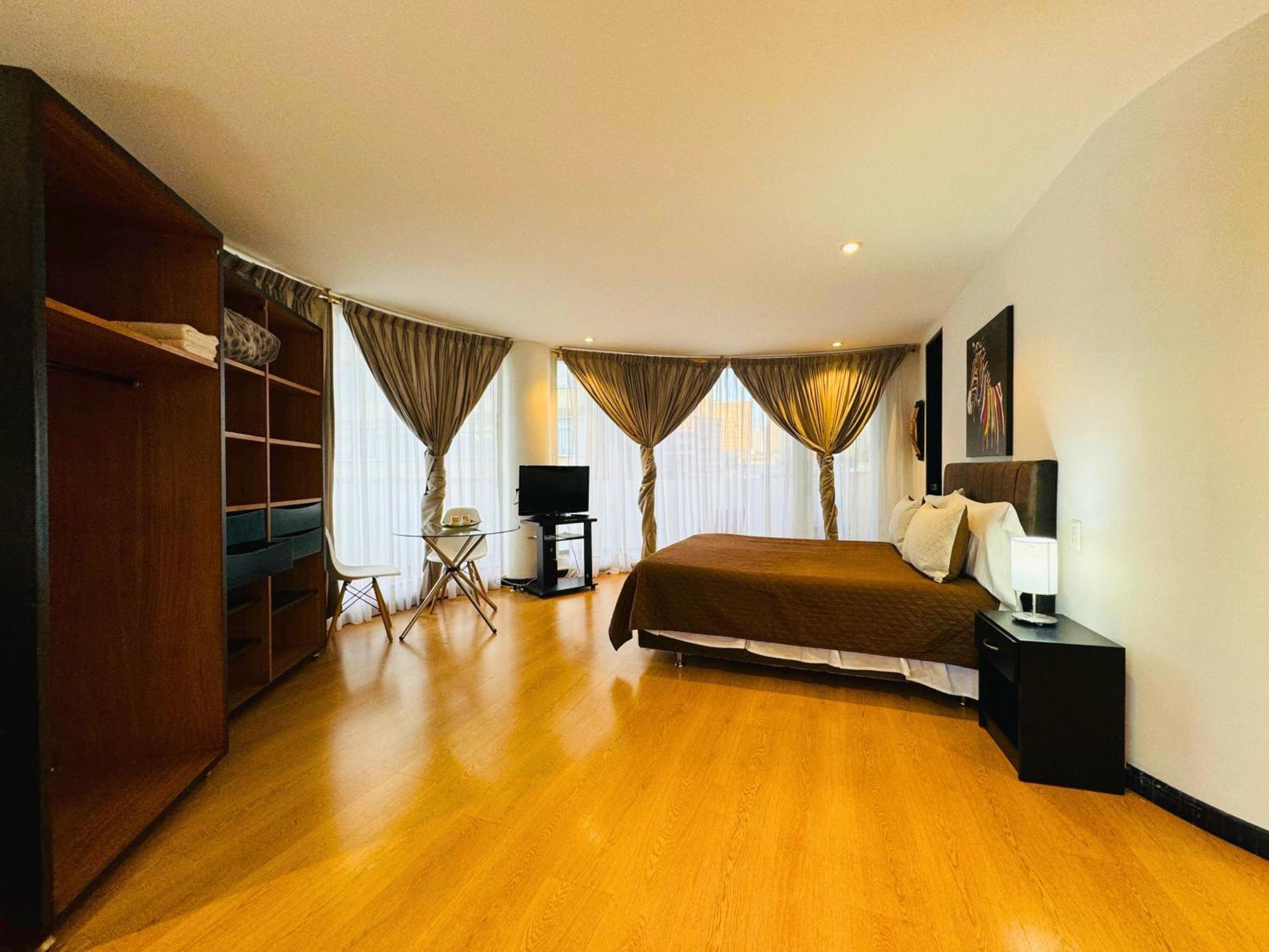 Aparta Suite Continental Богота Екстериор снимка